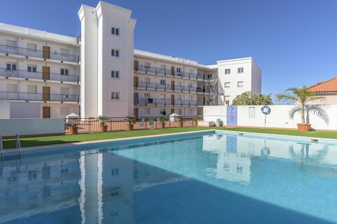 Flh Vila Real Santo Antonio Flat With Pool วีลาเรอัลเดซานโตอันโตนิโอ ภายนอก รูปภาพ