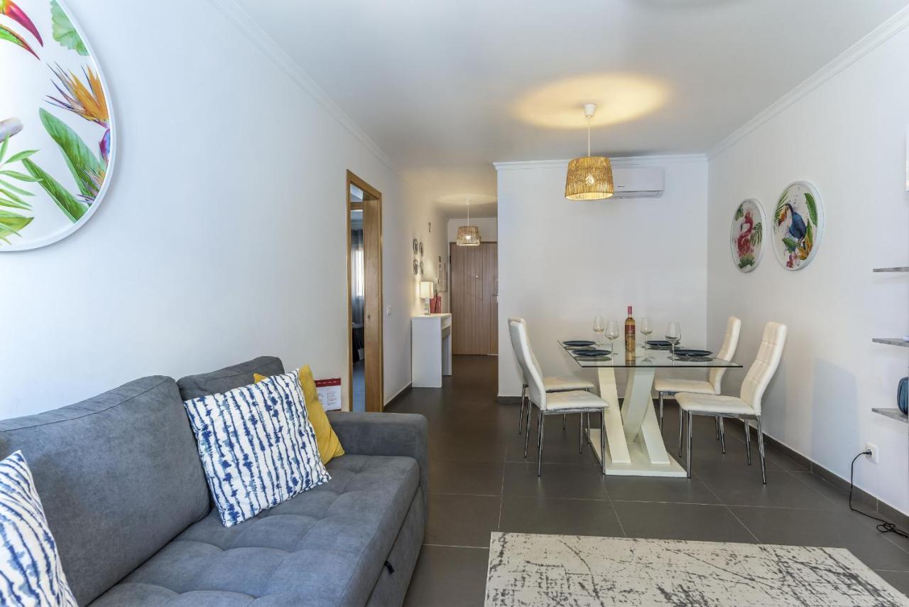 Flh Vila Real Santo Antonio Flat With Pool วีลาเรอัลเดซานโตอันโตนิโอ ภายนอก รูปภาพ
