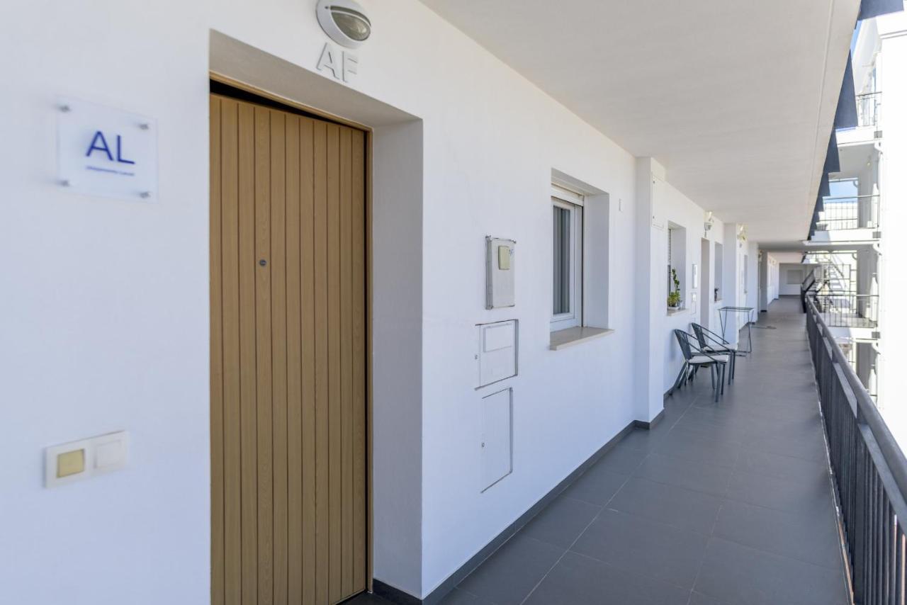 Flh Vila Real Santo Antonio Flat With Pool วีลาเรอัลเดซานโตอันโตนิโอ ภายนอก รูปภาพ